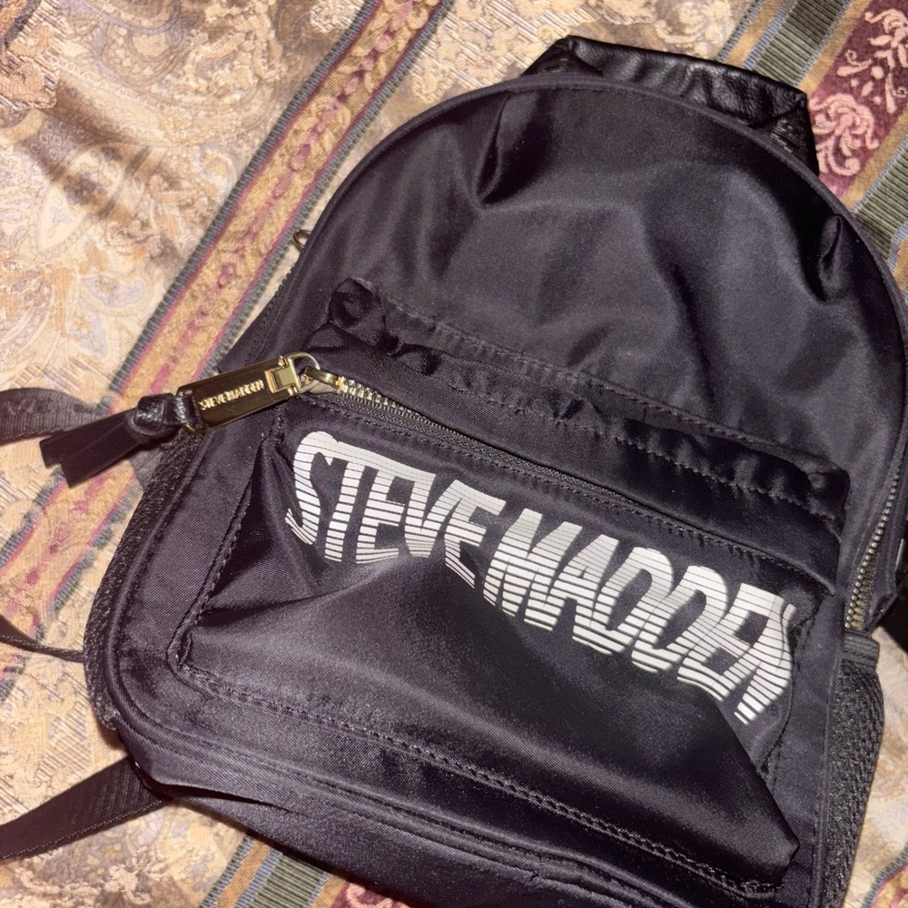 Steve Madden Black Urban Backpack with Durable Finish